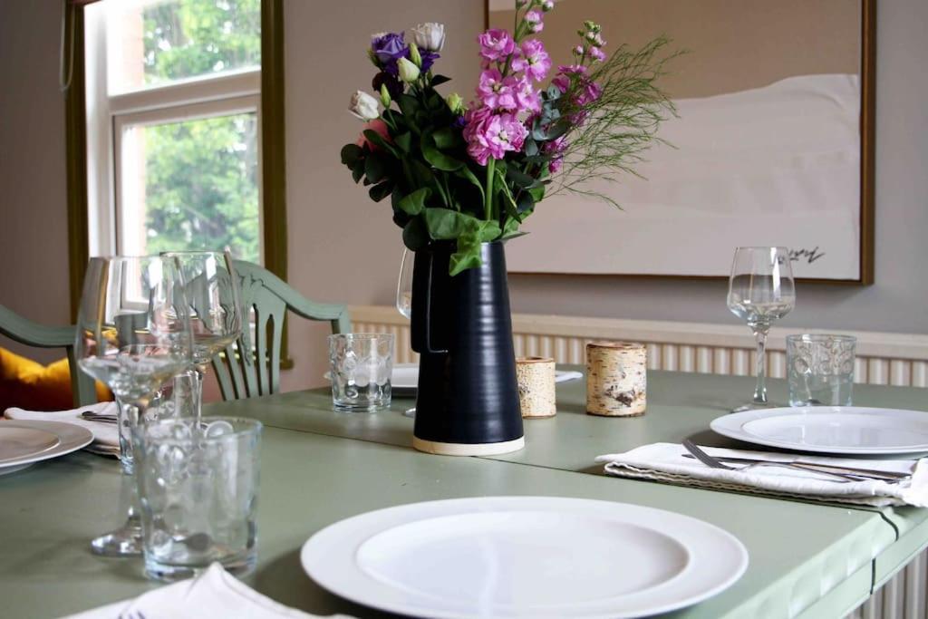 Lincoln Freshly Renovated Common Views Apartment Burton (Lincolnshire)